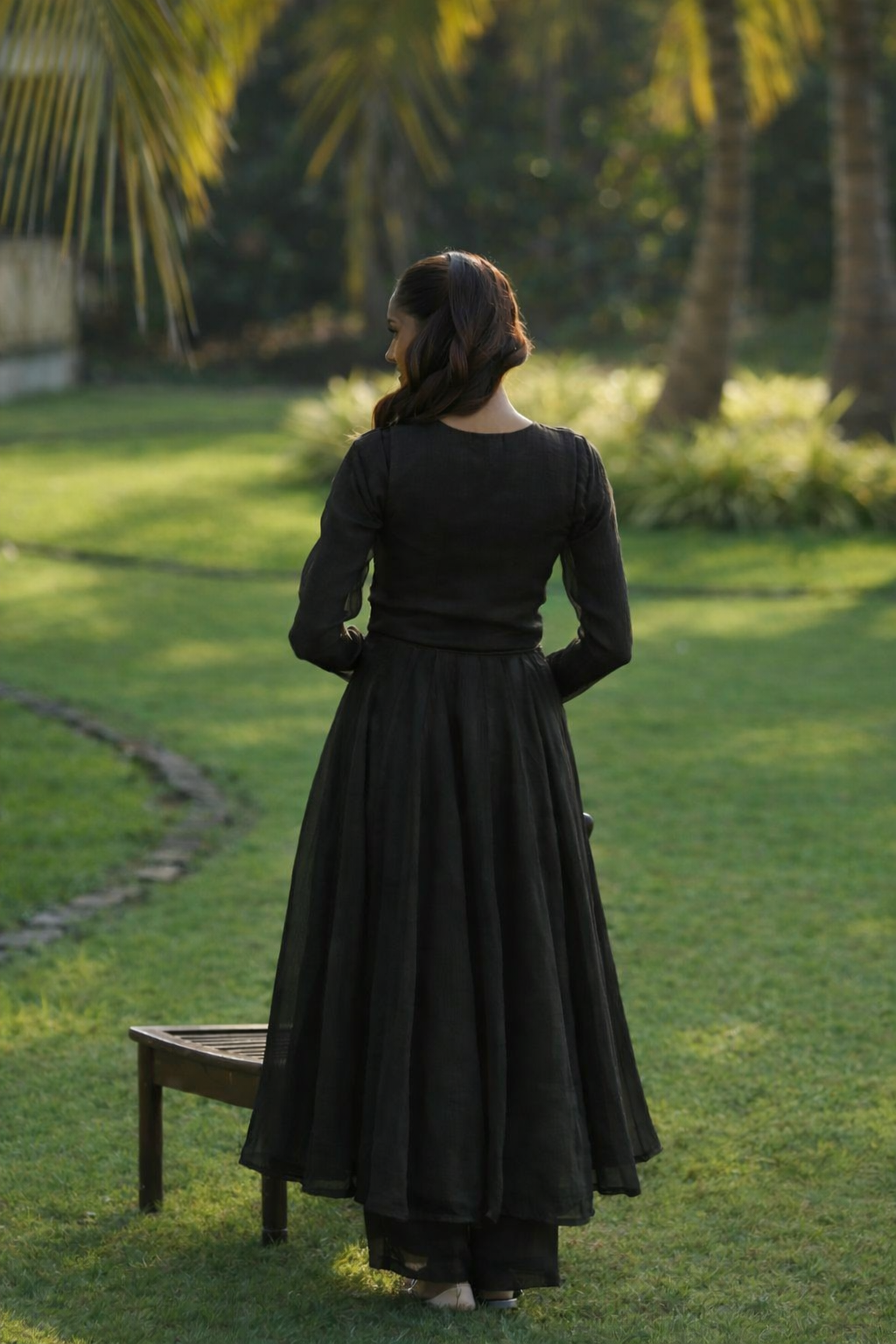 Tani Black Suit